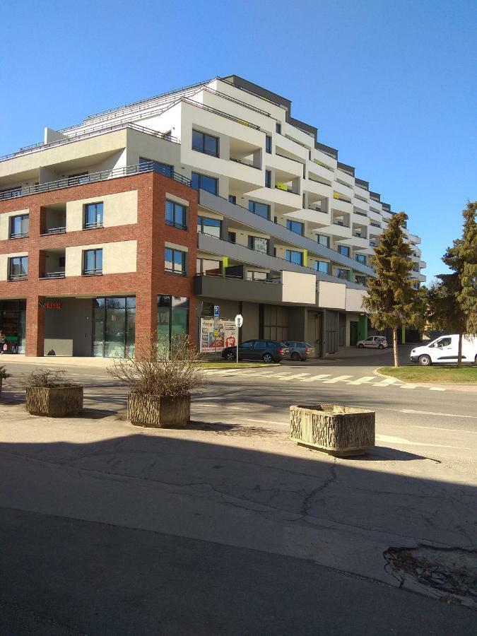Kosice Smart Apartman Luaran gambar