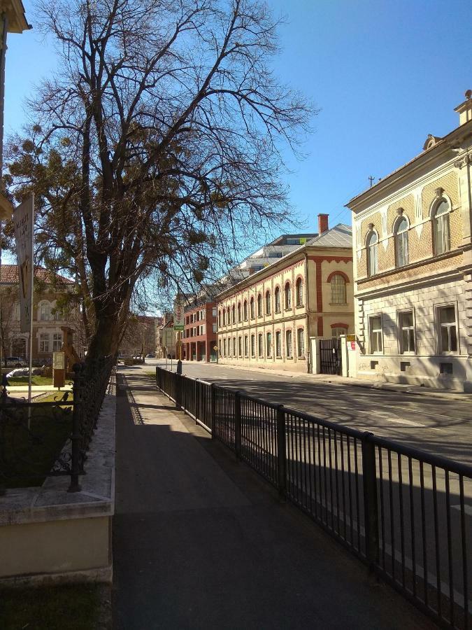 Kosice Smart Apartman Luaran gambar